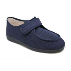Zapatilla muy ancha y cómoda. Hombre