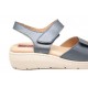 Sandalia cómoda de piel con velcros