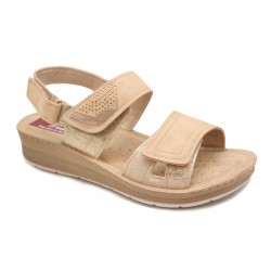 Sandalia cómoda de tres velcros. Mujer