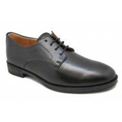 Zapato ancho y cómodo de vestir. Hombre